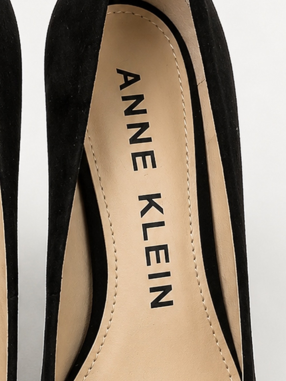 Anne Klein Black Pom Pom Suede Block Heel Pumps-Size 6 - Picture 3 of 8